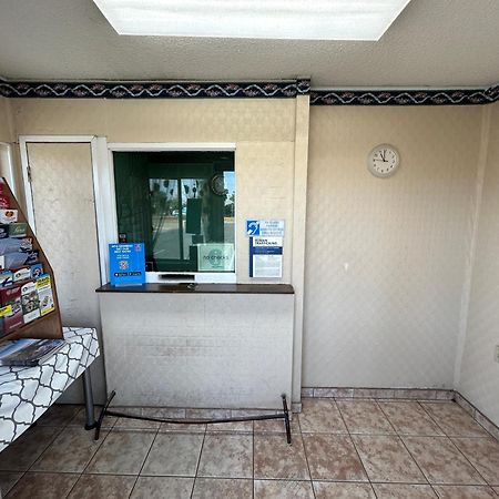 Motel 6 Selma, Ca Eksteriør bilde