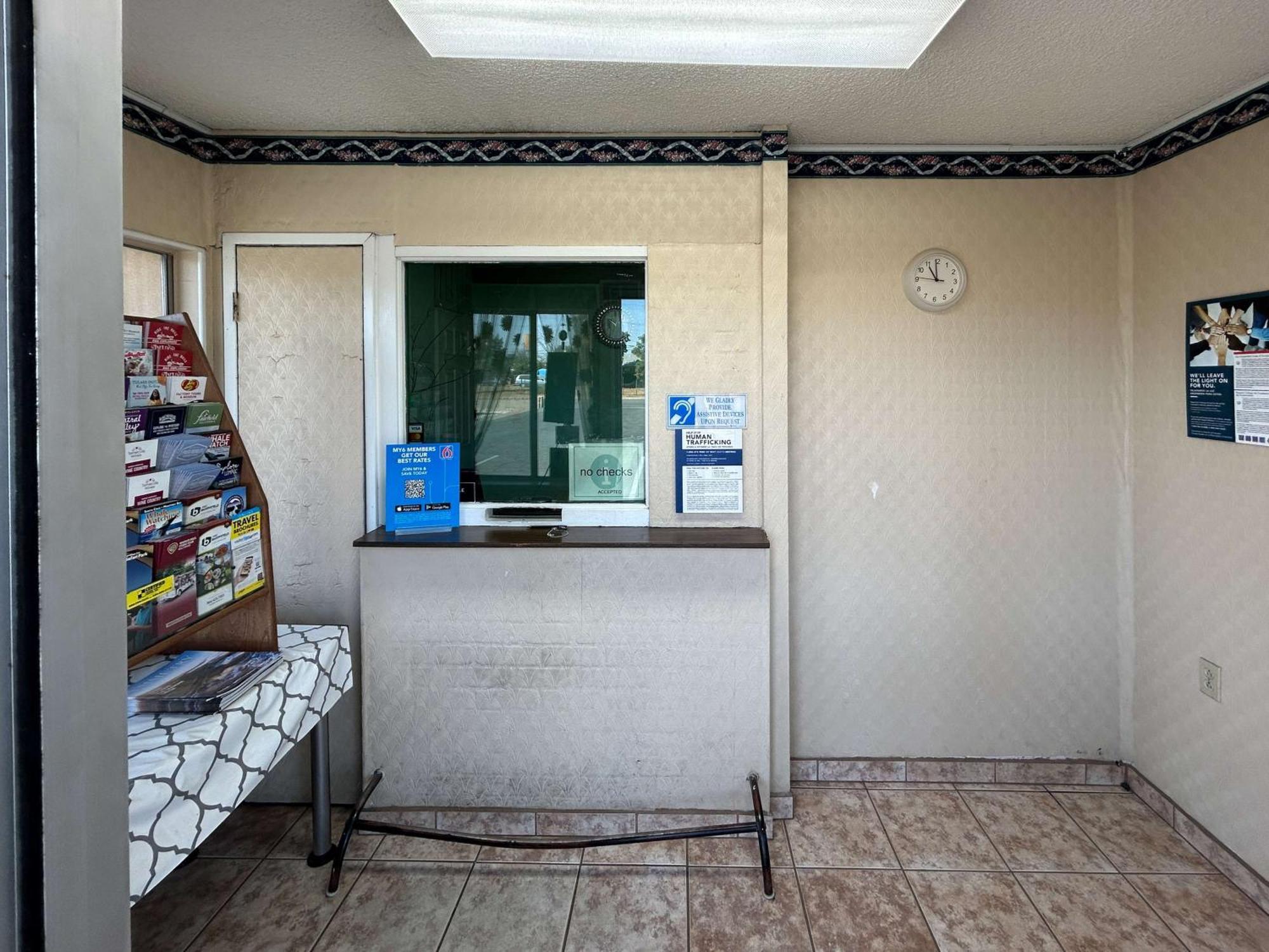 Motel 6 Selma, Ca Eksteriør bilde